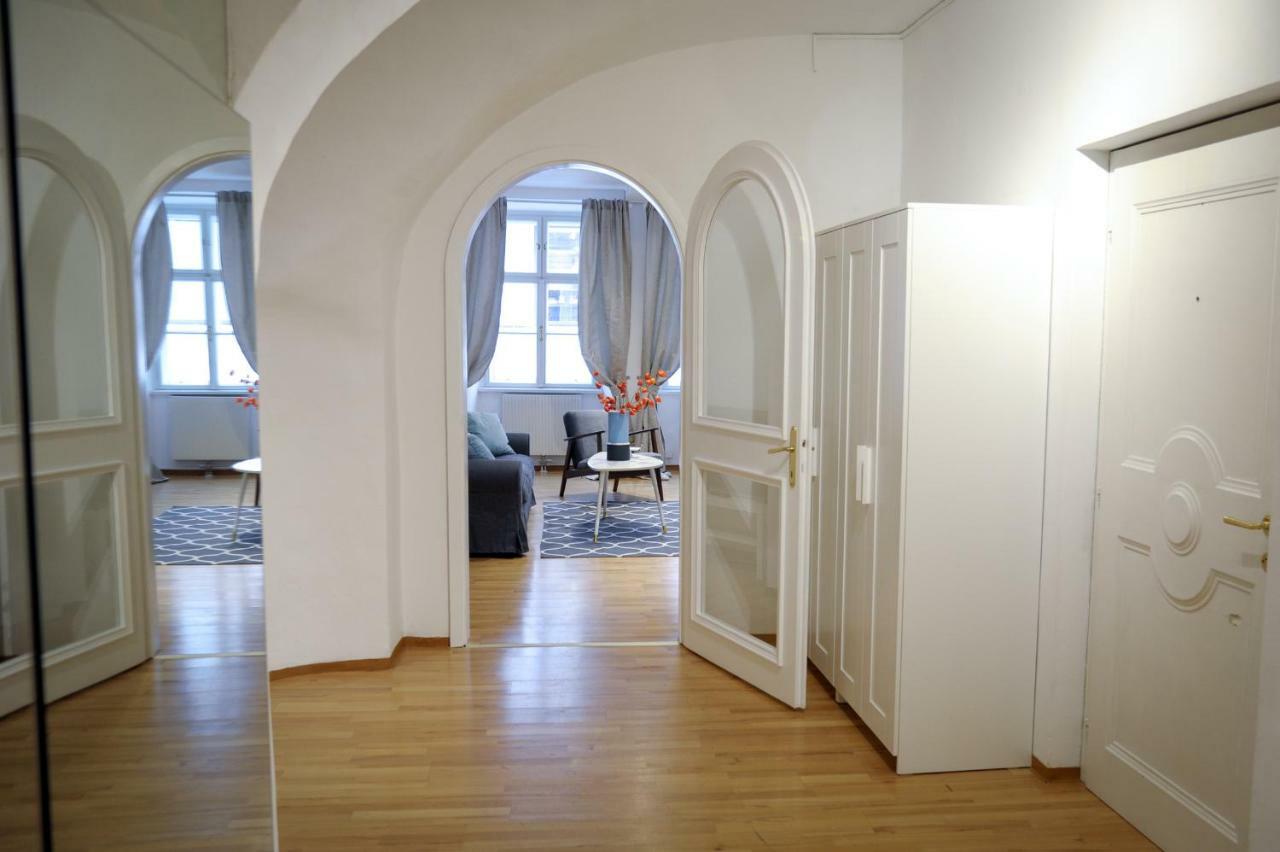 City Center Apartment Wien Exteriör bild